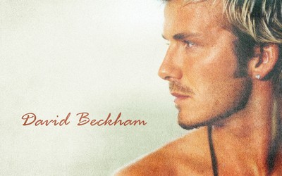 环球电竞动态-伯贝点球被扑补射进球