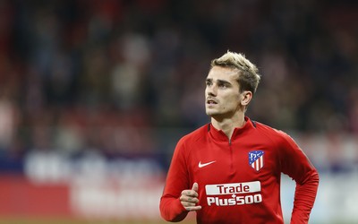 环球电竞热评-加拉格尔助攻后和球迷互动