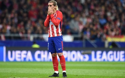 环球电竞独家-加拿大女足门将扑救时肩膀脱臼